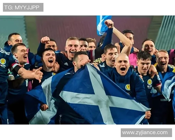 德国队在欧洲杯小组赛中险胜匈牙利，力挽狂澜