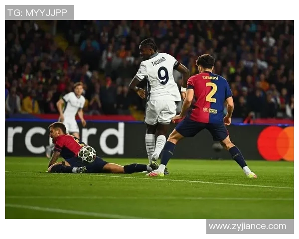 瓦伦西亚宣布卡拉格略任新帅,助力球队冲击欧冠席位 瓦伦西亚宣布卡拉格略任新帅,助力球队冲击欧冠席位